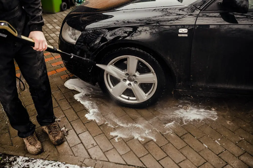 Car Wash vs Car Detailing
